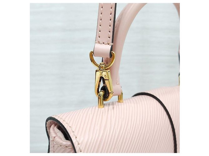 Louis Vuitton Borsa a tracolla Rocky BB Epi Rose Ballerine - vista 13