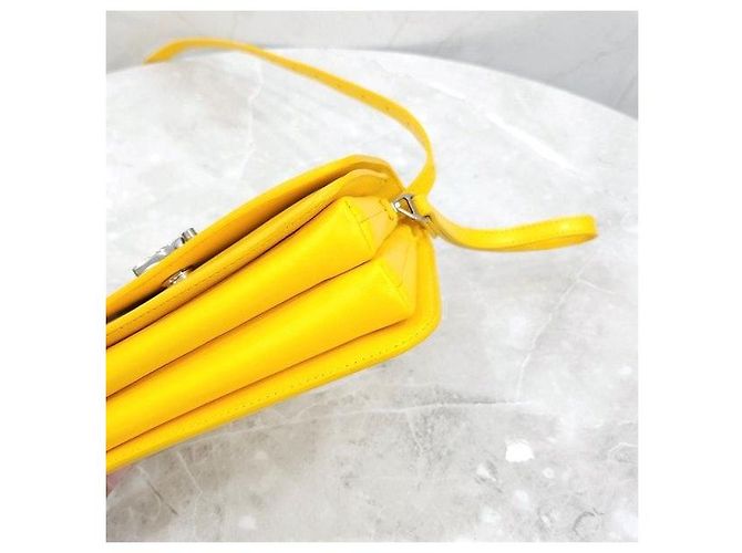 Balenciaga Picca borsa a tracolla con logo giallo - vista 4