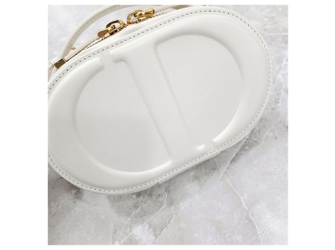 Dior Borsa Camera Oval Signature in vitello Latte - vista 15