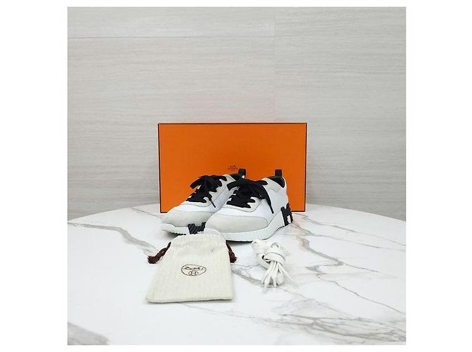 Hermès Baskets Bouncing en cuir blanc - vue 9