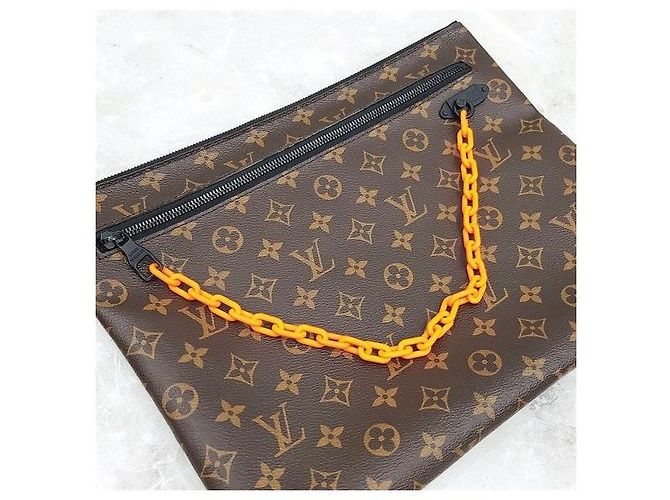 Louis Vuitton Clutch con catena Monogram Edizione Limitata - vista 5