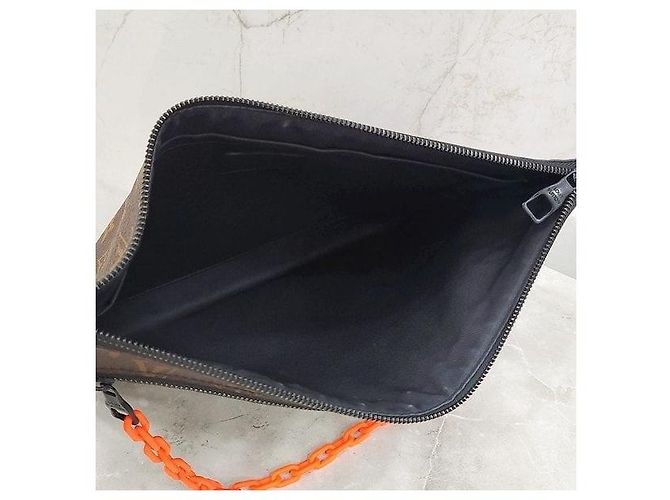 Louis Vuitton Clutch con catena Monogram Edizione Limitata - vista 6