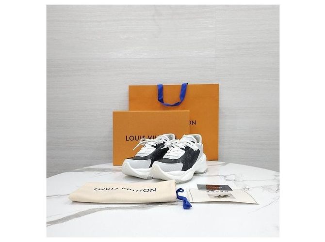 Sneakers Louis Vuitton Monogram Run55 - vista 8