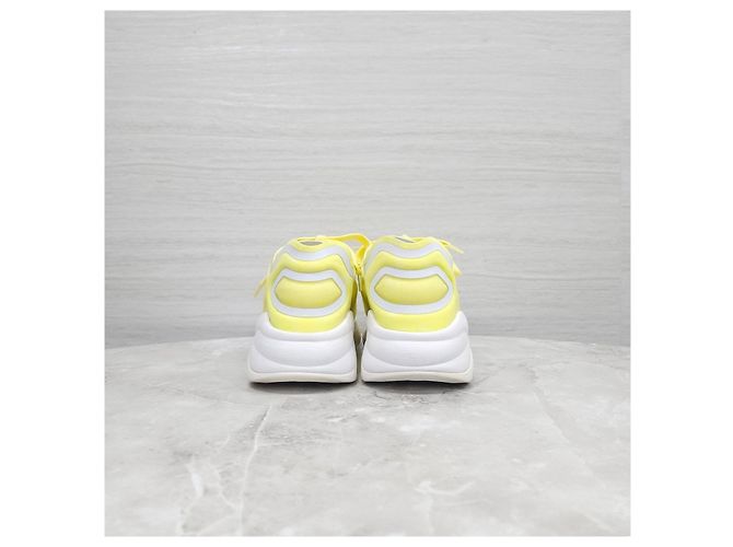 Chanel Gelbe Mesh-Lycra-Sneaker - Ansicht 10