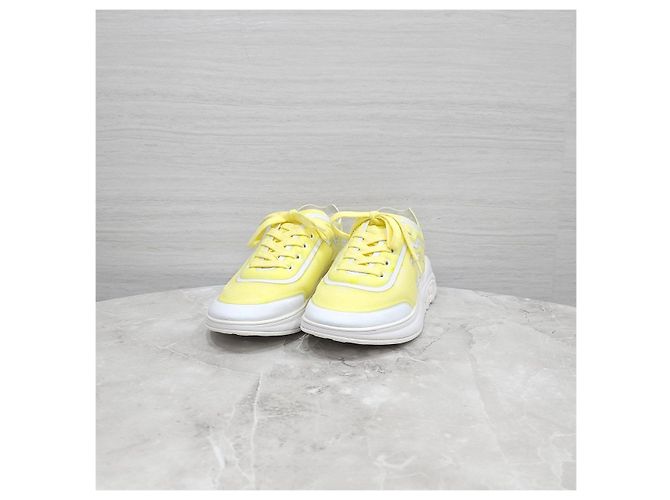 Chanel Gelbe Mesh-Lycra-Sneaker - Ansicht 7