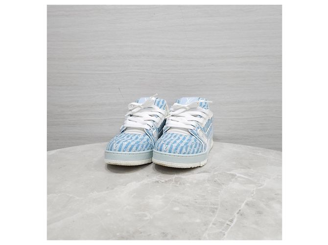 Louis Vuitton Baskets Trainer Monogram Bleues - vue 9