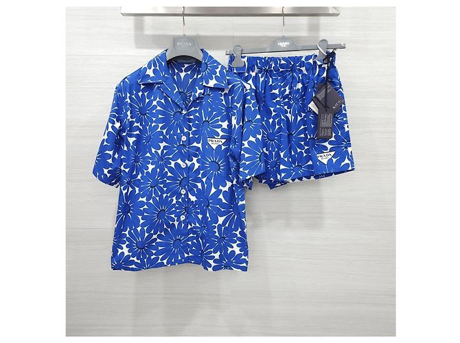 Prada Set Camicia e Pantaloncini con Logo Triangolo Blu e Fiori da Donna - vista 11
