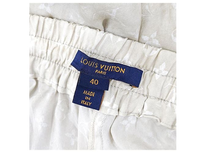 Louis Vuitton Pantaloni Jogger in Seta Monogram - vista 10