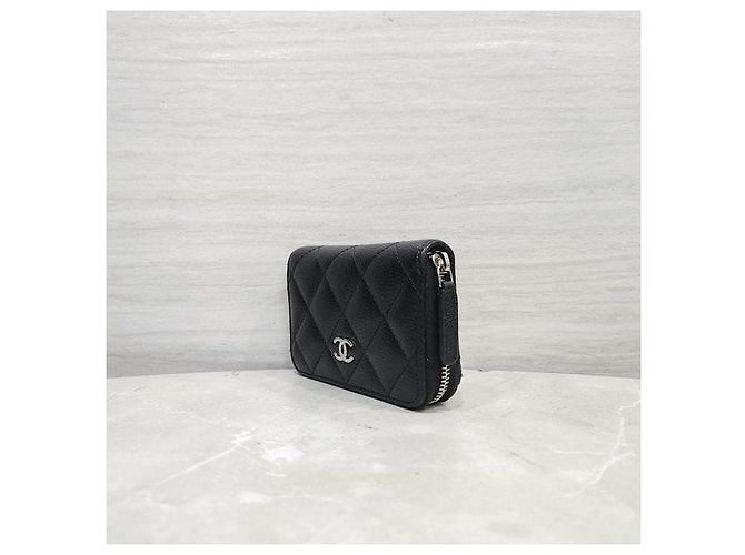 Chanel Tarjetero con cremallera Classic Caviar con chip - vista 2
