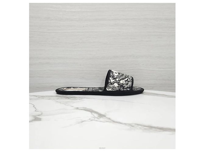Dior Pantofole in cotone ricamate Zodiac - vista 4