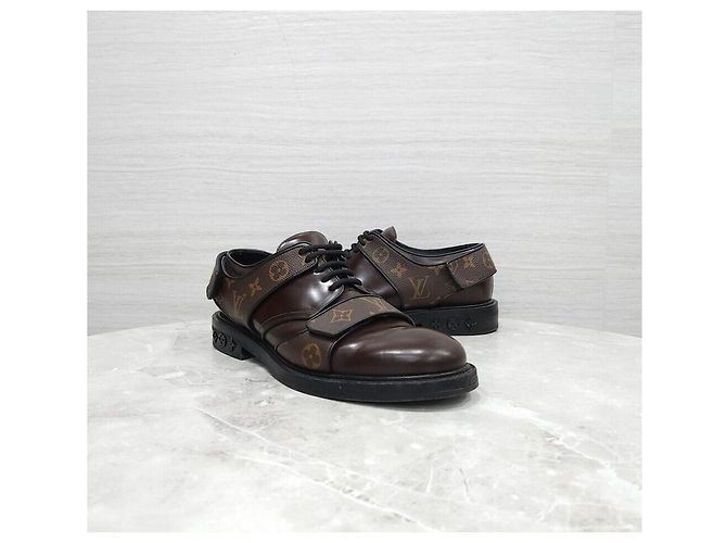 Louis Vuitton Scarpe Derby con cinturino monogramma - vista 3