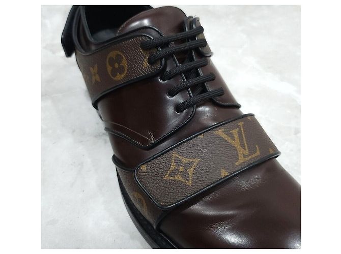 Louis Vuitton Scarpe Derby con cinturino monogramma - vista 6