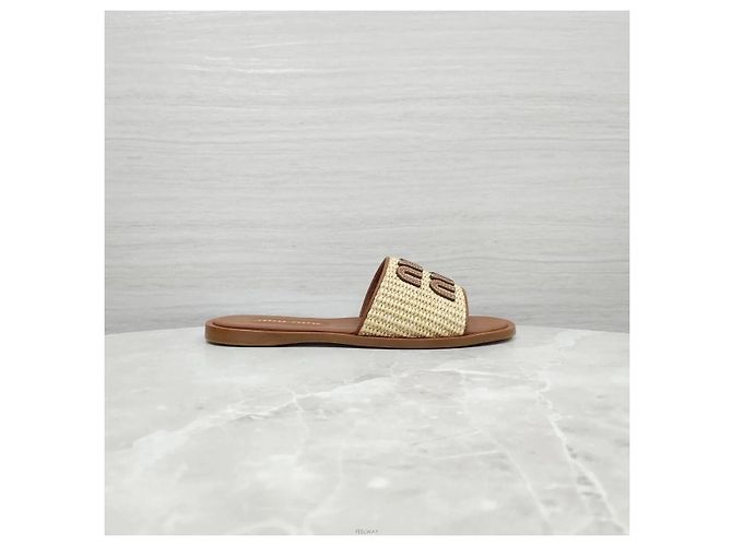 Miu Miu Sandali slide in rafia con logo - vista 5