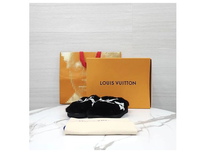 Louis Vuitton Pantofole Mule Comfort in Visone Nero - vista 8