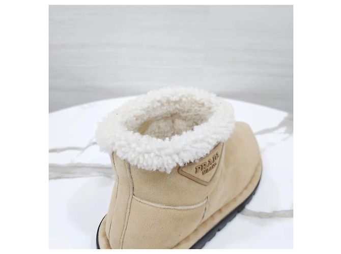 Prada Stivaletti UGG in camoscio e montone - vista 6