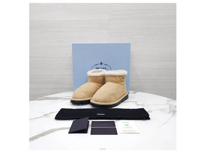 Prada Stivaletti UGG in camoscio e montone - vista 7