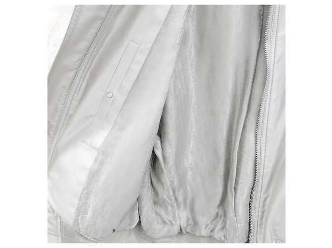 Dior Limited Edition Varsity Jacke mit grauem gesticktem Wing-Logo - Ansicht 5