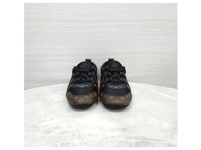 Sneakers Louis Vuitton Monogram - vista 2