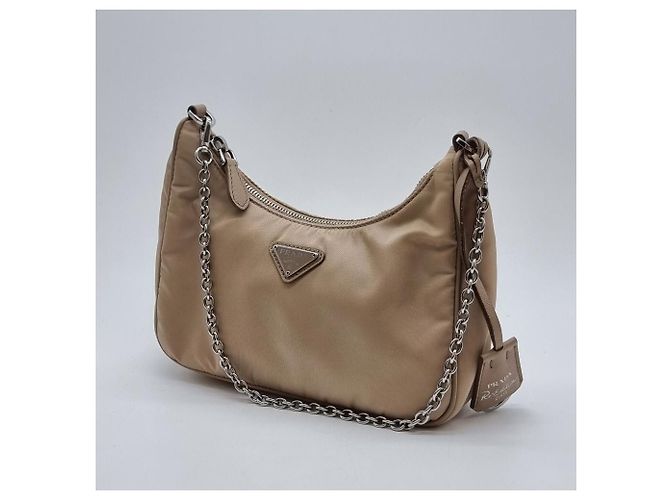 Prada Borsa Hobo Crossbody in Tessuto Re-Nylon - vista 2