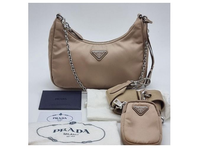 Prada Borsa Hobo Crossbody in Tessuto Re-Nylon - vista 8