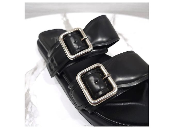 Louis Vuitton Mules e Sandali Venice Monogram - vista 5
