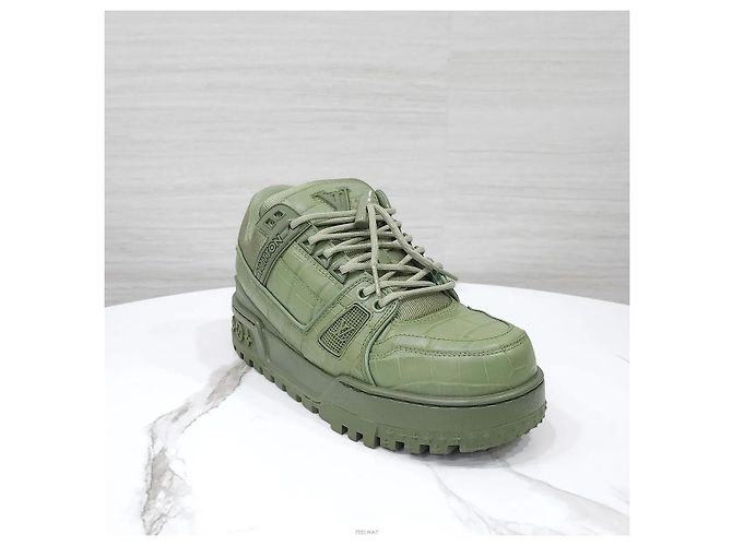 Louis Vuitton Sneakers Crocodile Trainer Maxi Sneakers - vista 5