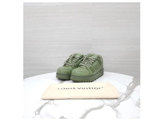 Louis Vuitton Sneakers Crocodile Trainer Maxi Sneakers - vista 9