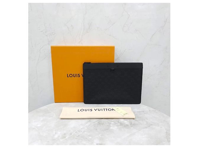 Louis Vuitton Pouch Discovery in pelle GM - vista 9