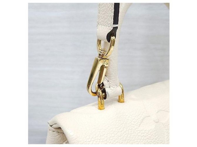 Louis Vuitton Borsa a tracolla Madeleine BB Cream Beige Monogram Empreinte - vista 4
