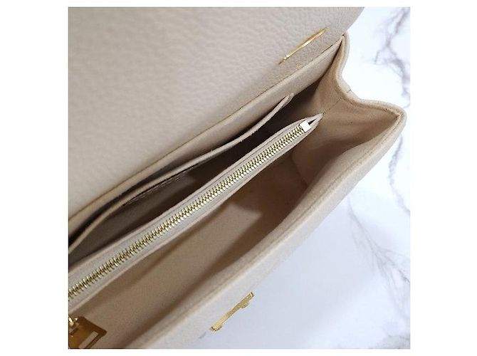 Louis Vuitton Borsa a tracolla Madeleine BB Cream Beige Monogram Empreinte - vista 8