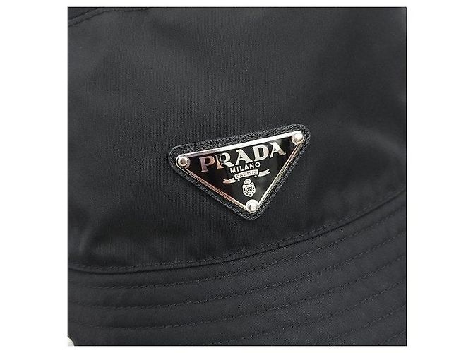 Cappello a secchiello Prada in nylon con logo Triangle verde - vista 4