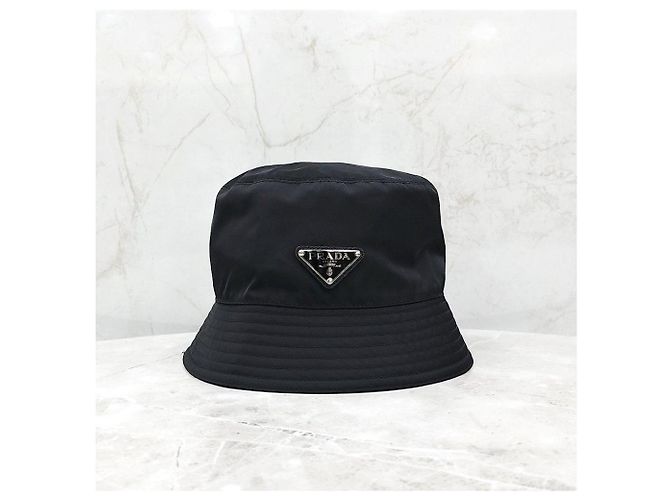 Cappello a secchiello Prada in nylon con logo Triangle verde - vista 9