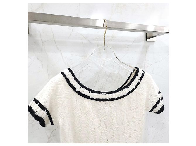 Chanel Kurze Strickjacke mit kurzen Ärmeln - Ansicht 10