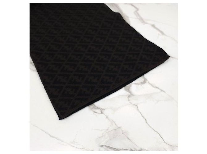 Fendi Wollschal mit FF-Intarsienmuster - Ansicht 3