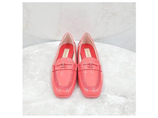 Mocassini Chanel in vernice rosa - vista 2