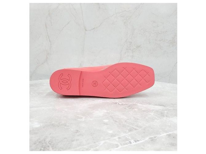 Mocassini Chanel in vernice rosa - vista 7
