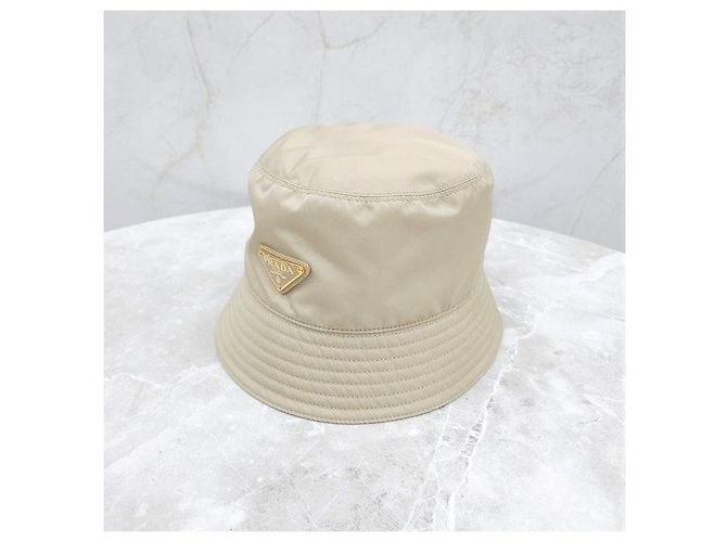 Prada Cappello a secchiello in nylon con logo triangolare - vista 2