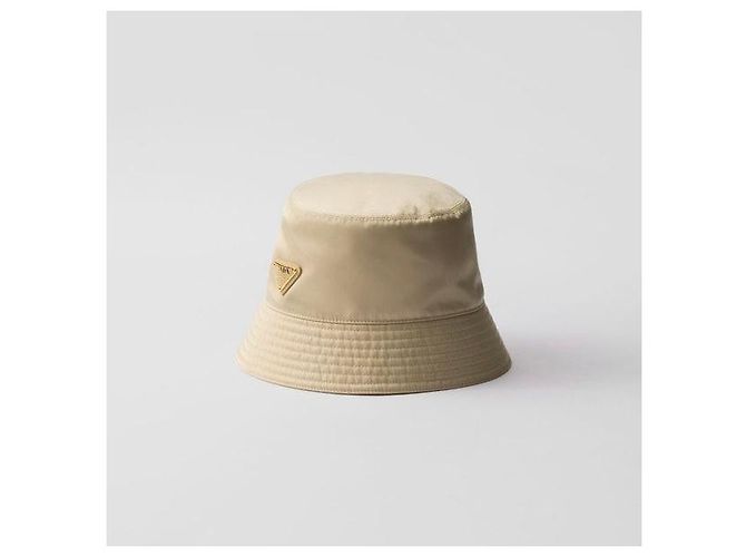 Prada Cappello a secchiello in nylon con logo triangolare - vista 7