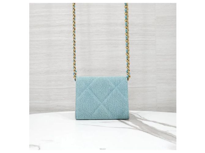 Chanel Borsa a tracolla con patta in denim blu - vista 3