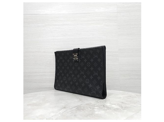 Louis Vuitton Monogram Eclipse Dokumenten-Tablet-Case Clutch - Ansicht 11