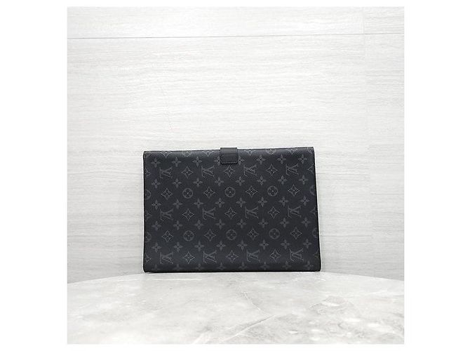 Louis Vuitton Monogram Eclipse Dokumenten-Tablet-Case Clutch - Ansicht 3