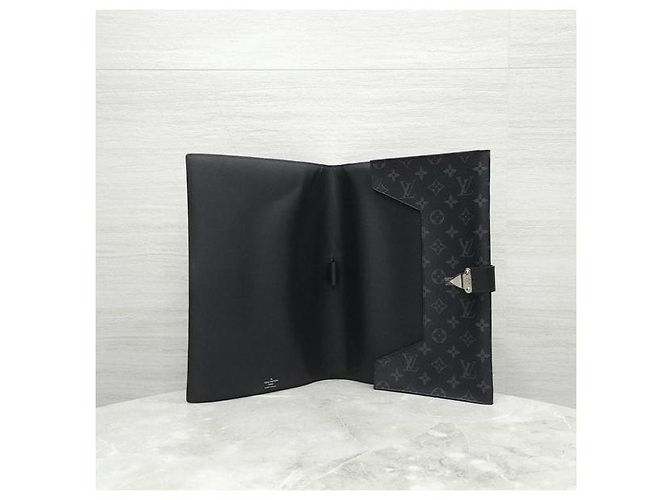 Louis Vuitton Monogram Eclipse Dokumenten-Tablet-Case Clutch - Ansicht 6