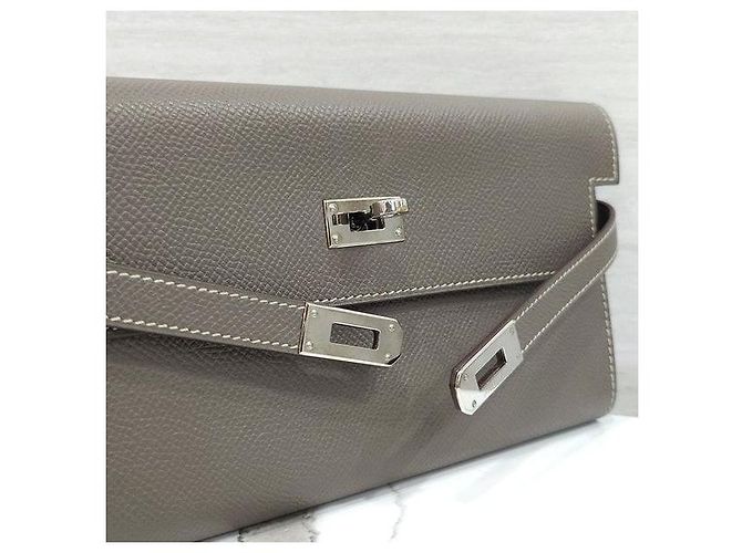 Hermès Cartera Larga Kelly Classic Epsom Verso Etoupe Silver Hardware - vista 6