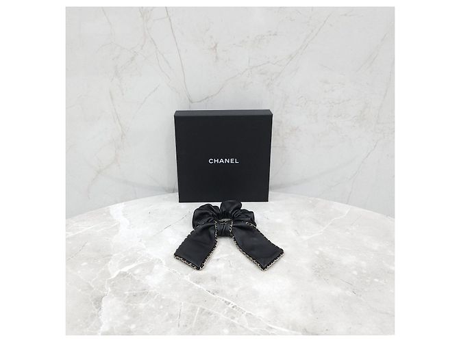 Chanel Scrunchie per capelli con nastro in pelle - vista 14