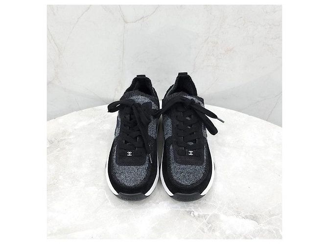 Chanel Strick Wildleder Sneaker Braun - Ansicht 2