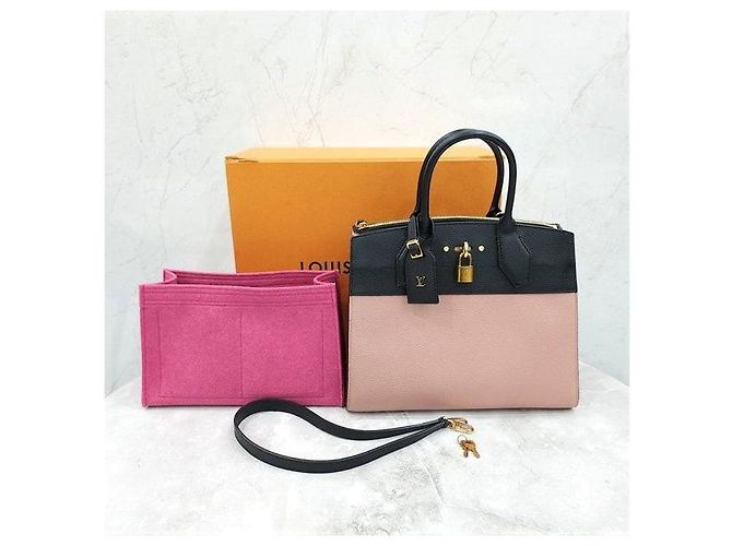 Louis Vuitton Borsa City Steamer Tote PM - vista 10