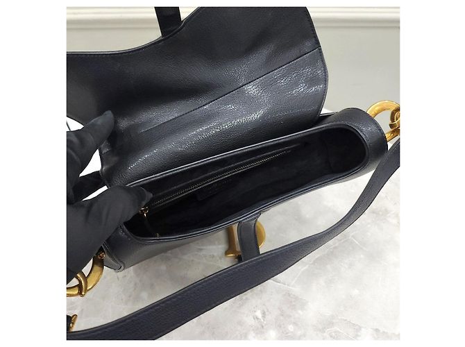 Dior Saddle Strap Tasche aus schwarzem Leder - Ansicht 14