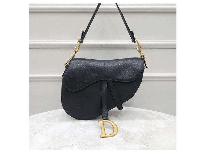 Dior Saddle Strap Tasche aus schwarzem Leder - Ansicht 8
