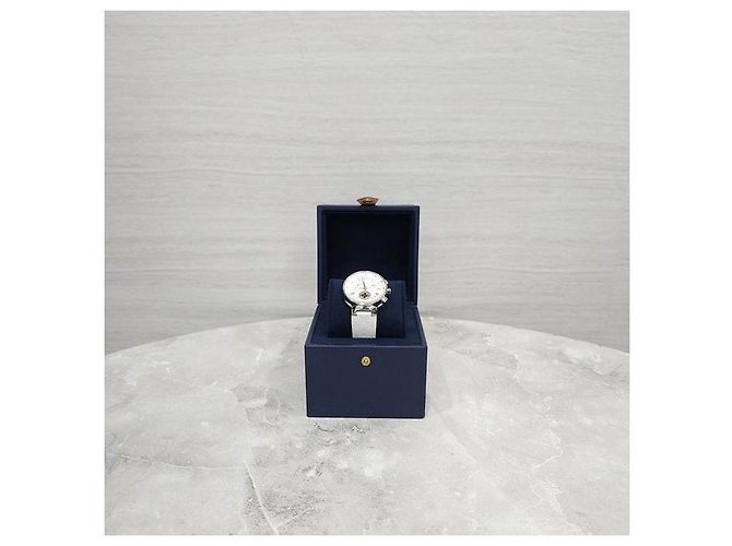 Louis Vuitton Reloj de Cuarzo Tambour Blanco - vista 8