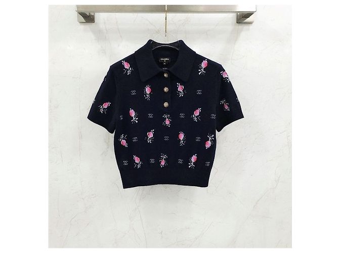 Chanel Kaschmir-Strickpolo mit Blumenmuster und kurzen Ärmeln - Ansicht 8